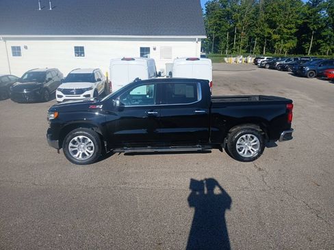 Used 2024 Chevrolet Silverado 1500 LTZ w/ LTZ Premium Package AWD/4WD image 2