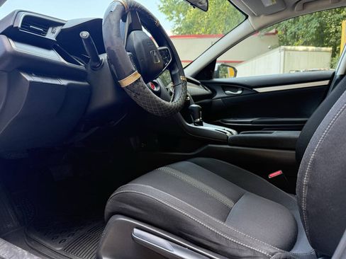Used 2016 Honda Civic EX image 17
