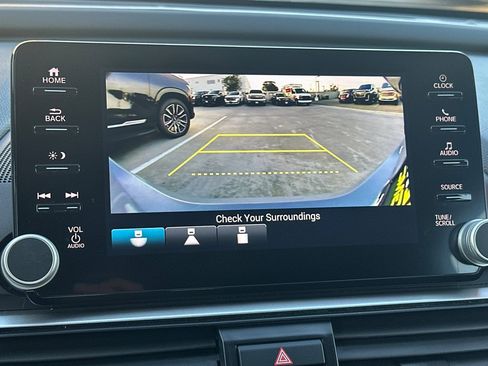 Used 2022 Honda Accord Sport image 25