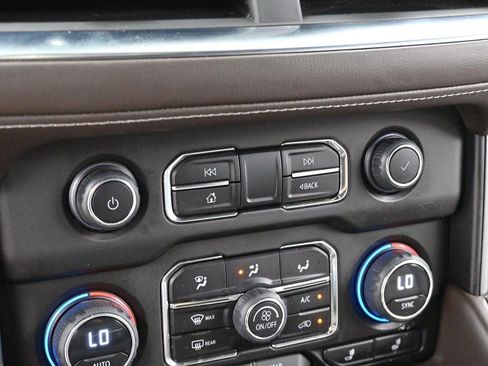 Used 2023 Chevrolet Tahoe LT AWD/4WD image 21