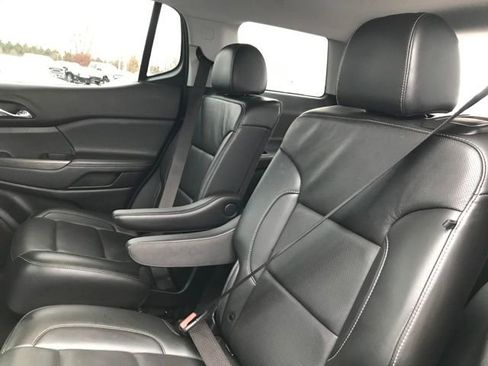 Certified 2023 GMC Acadia SLT image 16