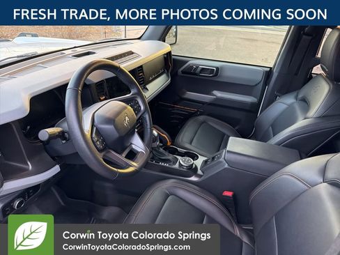 Used 2023 Ford Bronco Badlands image 12