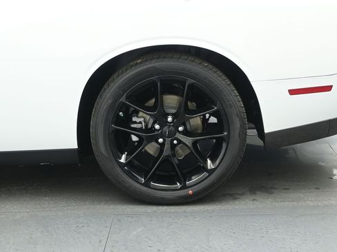 Used 2023 Dodge Challenger R/T image 19