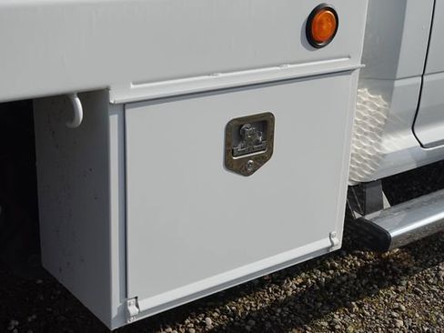 New 2024 RAM 2500 Tradesman w/ Chrome Appearance Group image 9