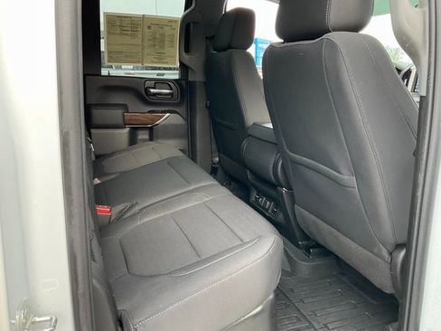 Used 2022 GMC Sierra 2500 SLE w/ SLE Convenience Package image 17