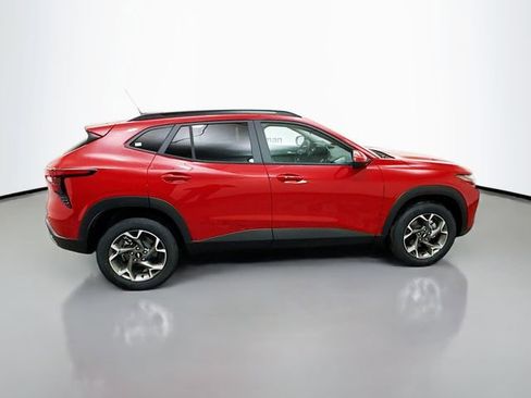 New 2026 Chevrolet Trax LT w/ Driver Confidence Package image 10