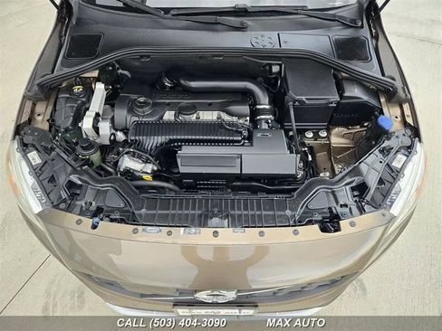 Used 2016 Volvo V60 T5 Cross Country w/ Convenience Package image 31