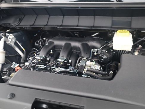New 2026 Nissan Pathfinder Platinum AWD/4WD image 32