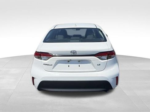 Used 2024 Toyota Corolla LE FWD image 4