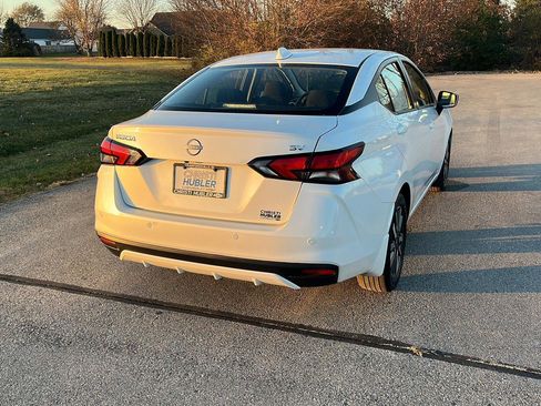 Used 2024 Nissan Versa SV w/ Trunk Package image 5