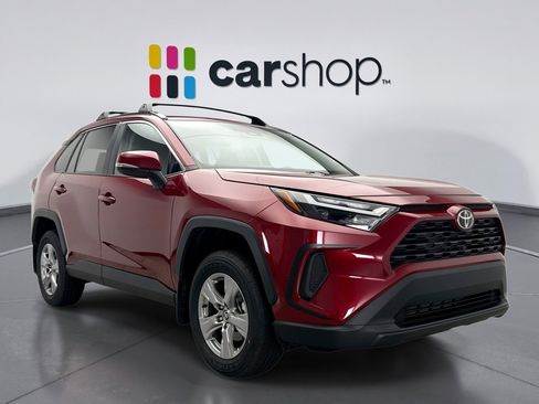 Used 2025 Toyota RAV4 XLE w/ Convenience Package AWD/4WD image 7