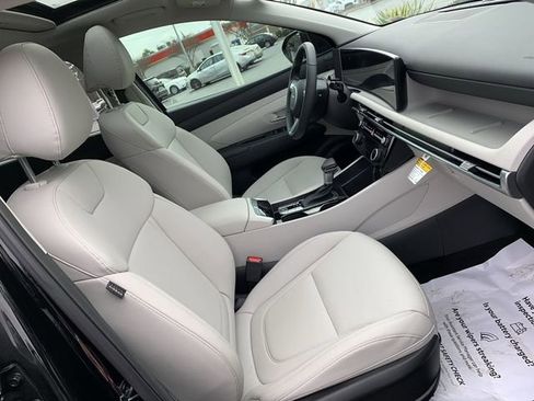 Used 2025 Hyundai Tucson SEL image 14