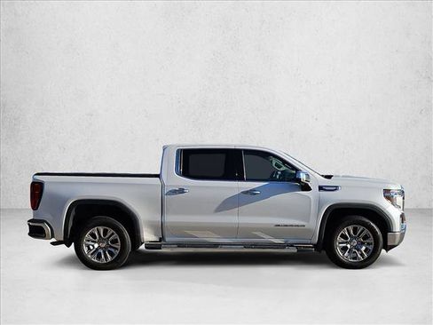 Used 2021 GMC Sierra 1500 SLT RWD image 4