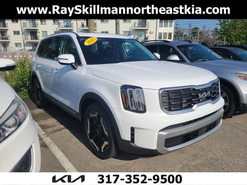 Used 2023 Kia Telluride S w/ S Sunroof Package AWD/4WD image 1
