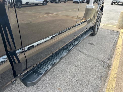 Used 2022 Ford F150 Lariat image 14