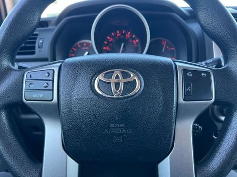 Used 2011 Toyota 4Runner SR5 w/ Convenience Pkg AWD/4WD image 24