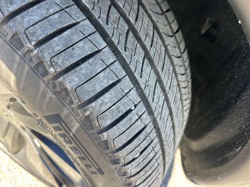 Used 2026 Tesla Model Y Long Range RWD image 34
