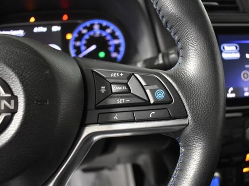 Certified 2025 Nissan Leaf SV Plus FWD image 17