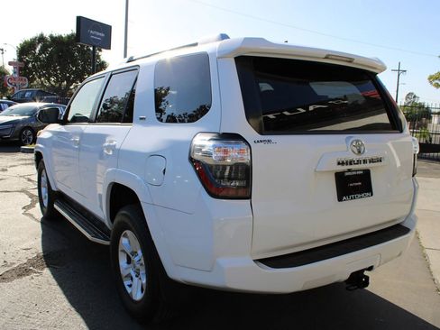Used 2014 Toyota 4Runner SR5 Premium image 10