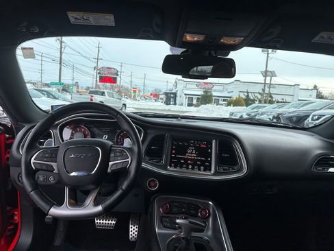 Used 2016 Dodge Challenger SRT Hellcat image 18