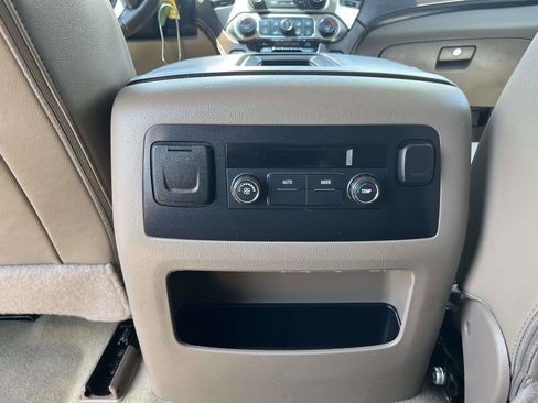 Used 2018 Chevrolet Tahoe LT RWD image 8