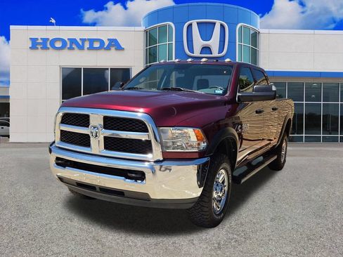 Used 2018 RAM 2500 Tradesman w/ Chrome Appearance Group AWD/4WD image 16