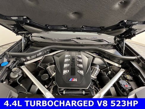 Used 2025 BMW X7 M60i w/ Executive Package image 13