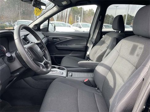 Used 2021 Honda Passport Sport image 27