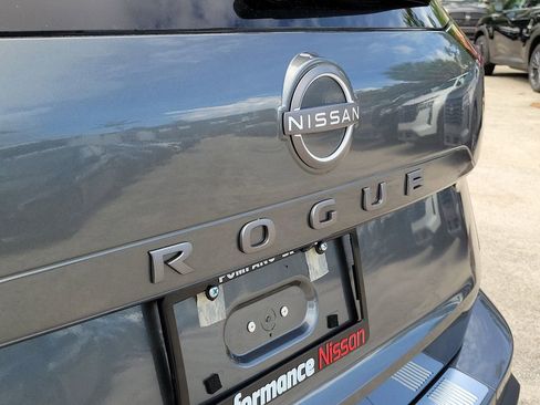 New 2026 Nissan Rogue SV FWD image 10