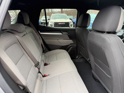 Used 2025 GMC Terrain Elevation image 19