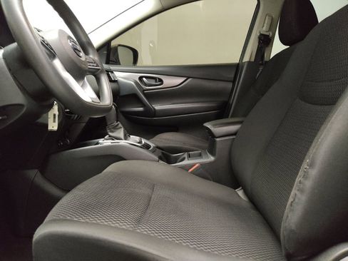 Used 2020 Nissan Rogue Sport S FWD image 17