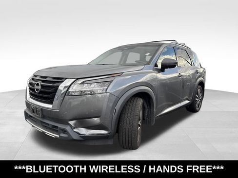 Used 2023 Nissan Pathfinder Platinum AWD/4WD image 3