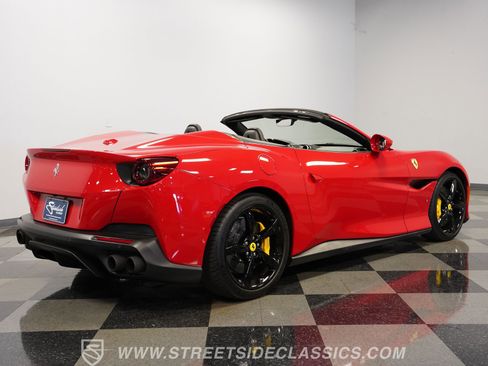 Used 2020 Ferrari Portofino RWD image 13