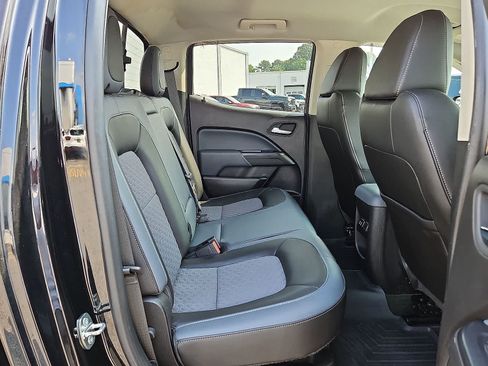 Used 2016 Chevrolet Colorado Z71 AWD/4WD image 30