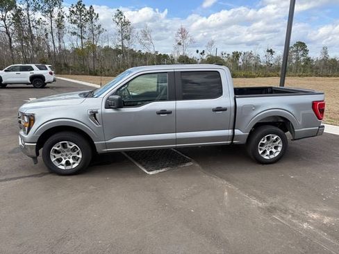 Used 2023 Ford F150 XLT image 2