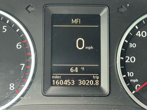 Used 2011 Volkswagen Tiguan SE AWD/4WD image 23