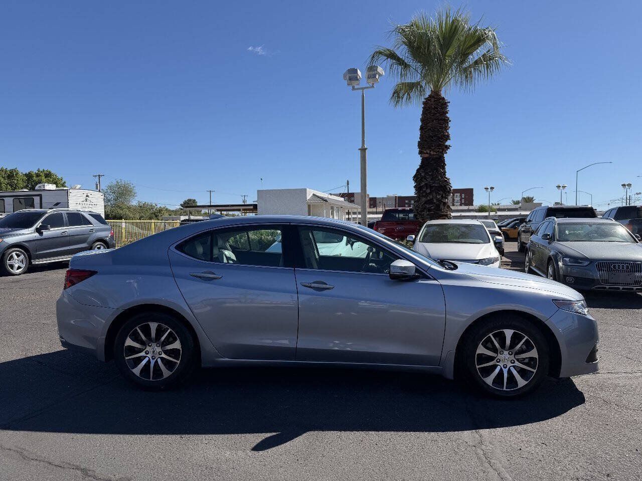 Used 2016 Acura TLX w/ Technology Package FWD image 6