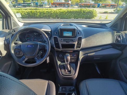 Used 2020 Ford Transit Connect XL FWD image 16