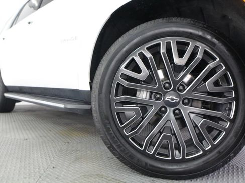 Used 2021 Chevrolet Tahoe LT RWD image 16