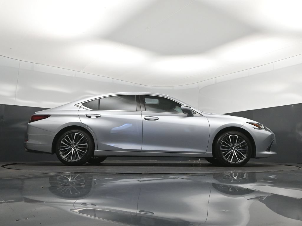 Used 2025 Lexus ES 350 w/ Premium Package FWD image 43