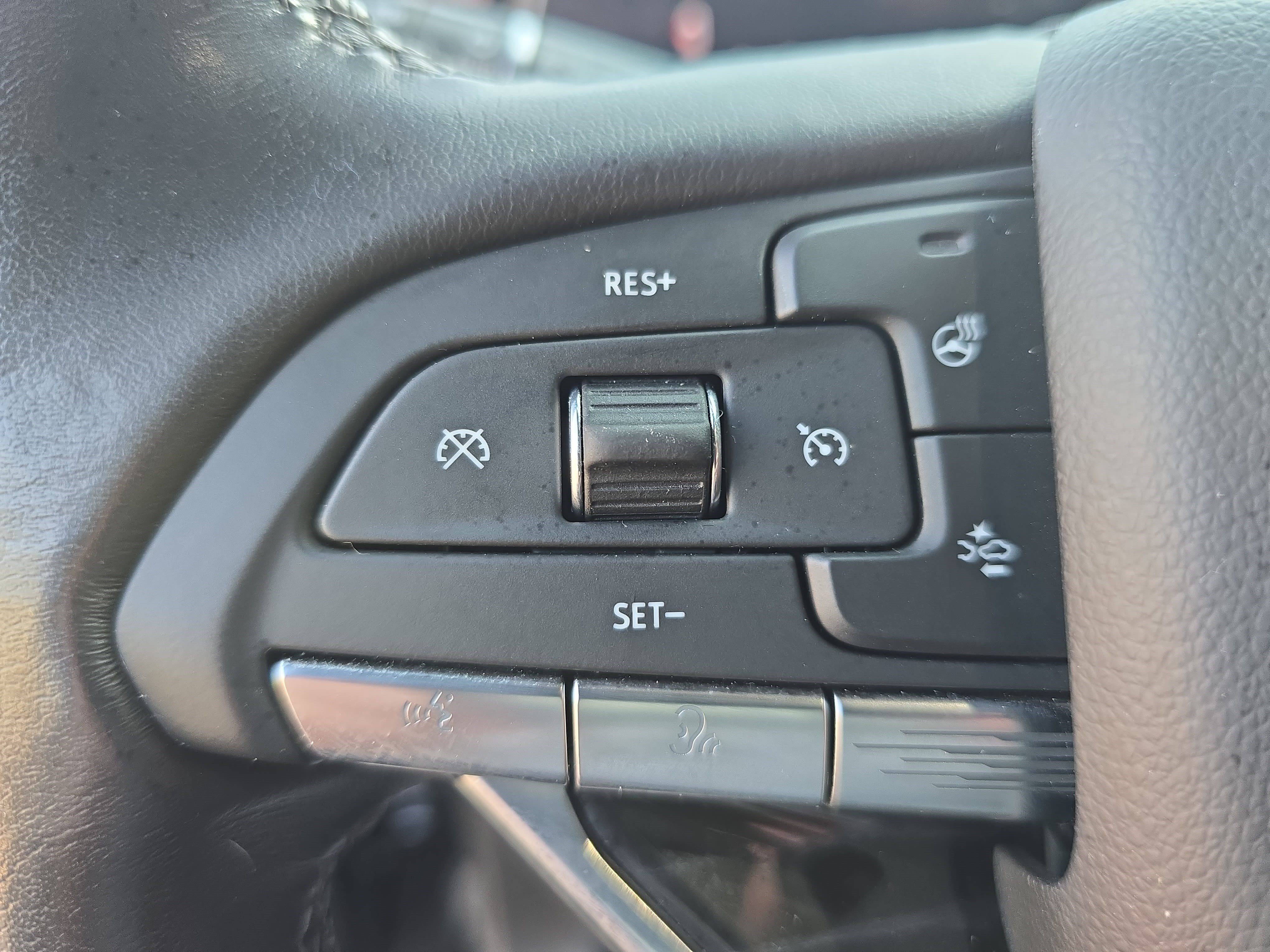 Used 2022 Cadillac Escalade ESV Sport w/ Touring Package AWD/4WD image 18
