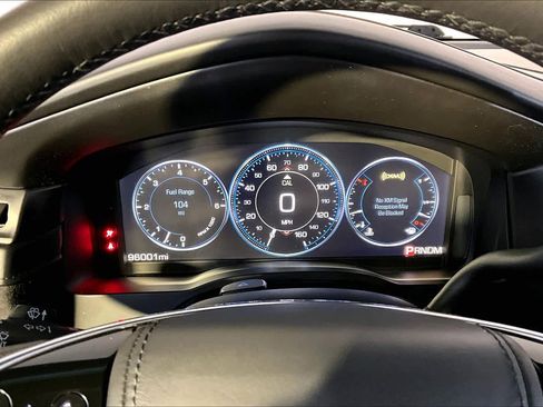 Used 2015 Cadillac Escalade Platinum AWD/4WD image 25
