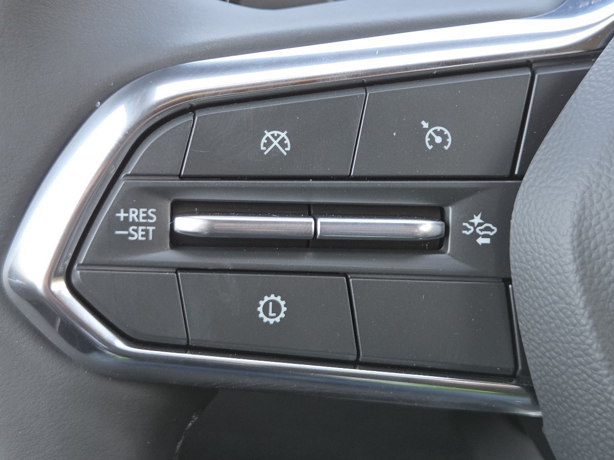 New 2027 Chevrolet Equinox LT w/ Convenience Package II FWD image 33