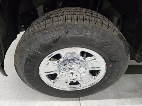 New 2026 RAM 2500 Tradesman AWD/4WD image 10