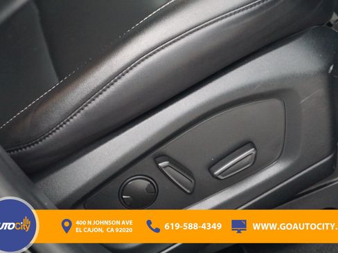 Used 2022 Ford Explorer XLT w/ Equipment Group 202A RWD image 16