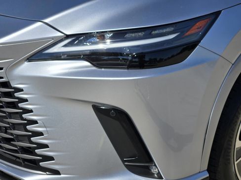 Certified 2025 Lexus RX 350 Premium w/ Accessory Package (Z1) FWD image 37