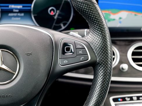 Used 2018 Mercedes-Benz E 400 4MATIC Wagon image 45