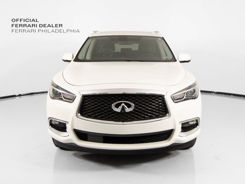 Used 2017 INFINITI QX60 Luxe w/ Premium Plus Package AWD/4WD image 2