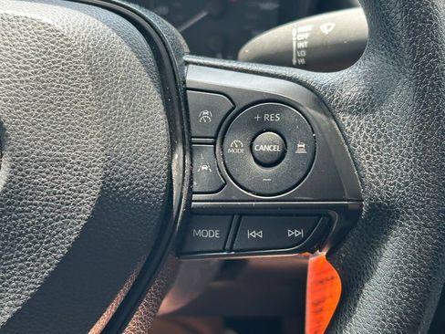 Used 2024 Toyota Corolla LE FWD image 33