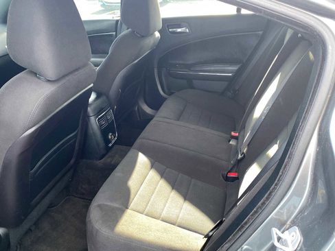 Used 2012 Dodge Charger SE w/ Sport Appearance Group image 11